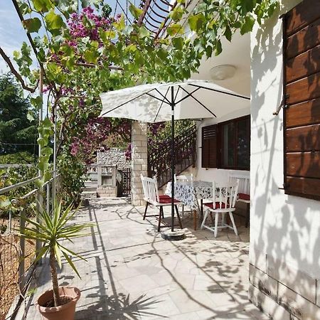Villa Reminiscence Seget Vranjica Extérieur photo