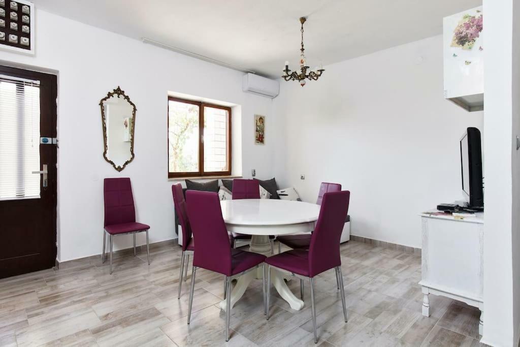 Villa Reminiscence Seget Vranjica Extérieur photo